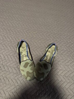 Rothy's Olive Green Camo Knit Slip-On Flats